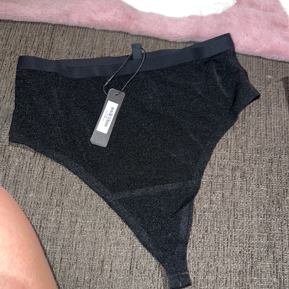 SKIMS Power Mesh High Waisted Thong black - Picture 2 of 5